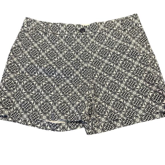 Crown & Ivy Womens Dressy Shorts Size 12 Black White Geometric Floral - Picture 1 of 7